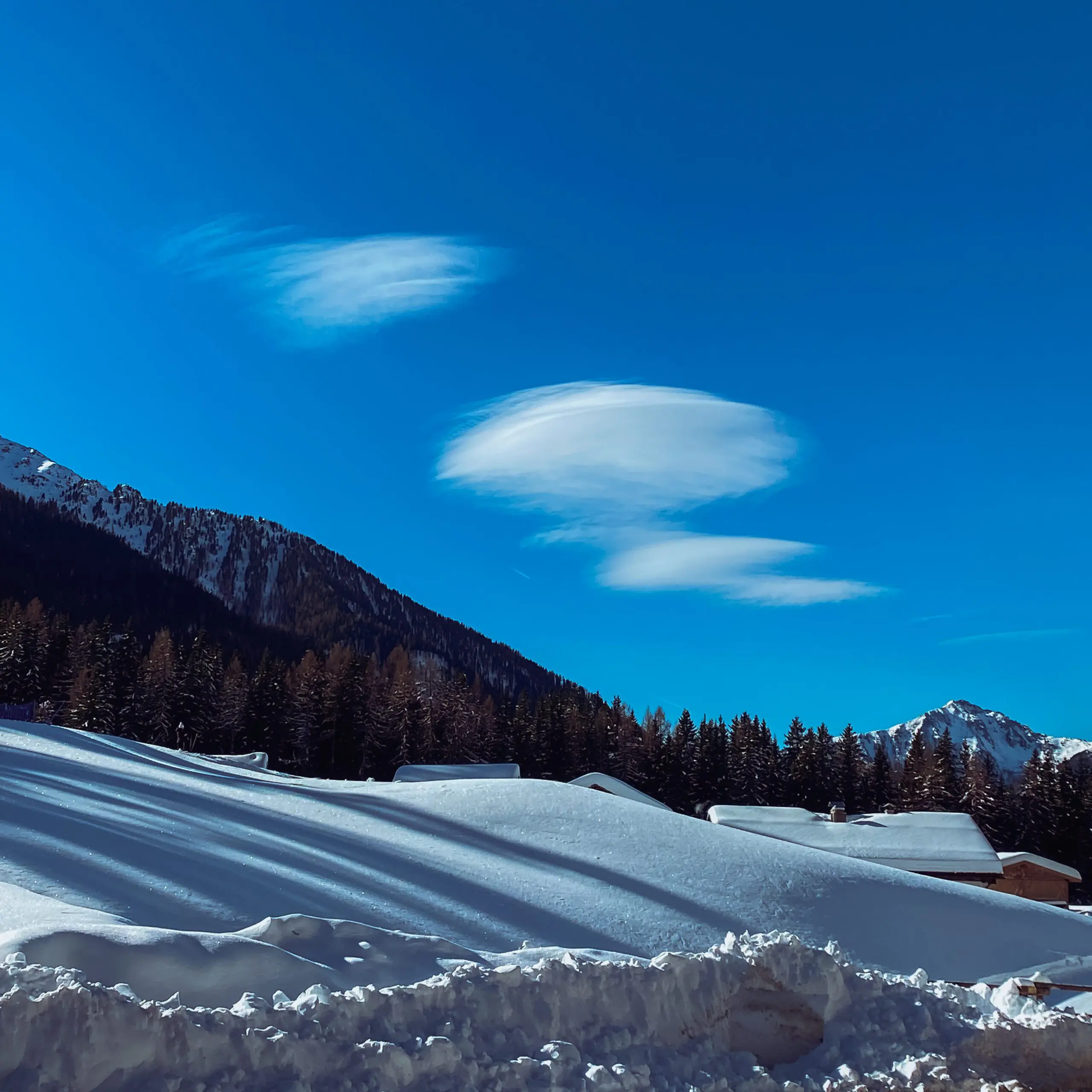 Ufo Wolken über Antholz in Südtirol 